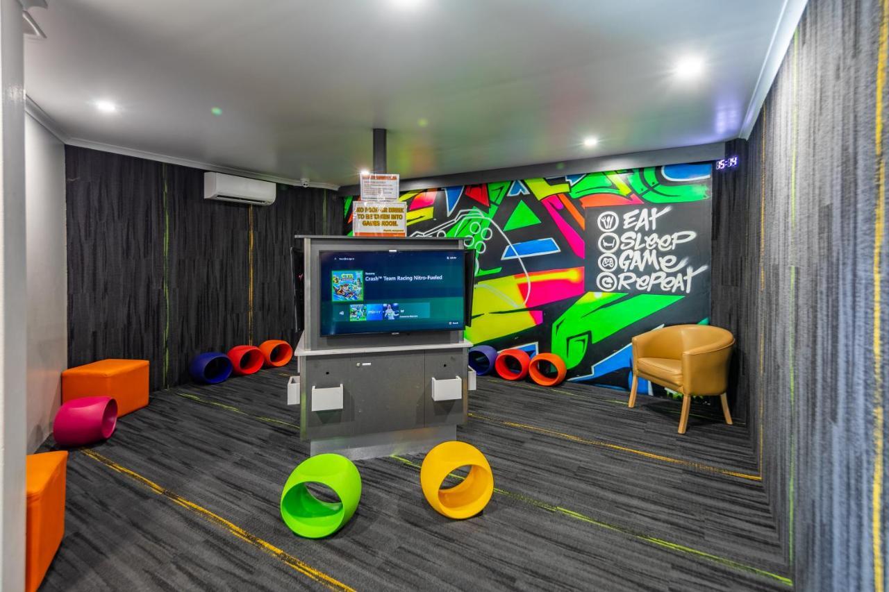 Ingenia Holidays Cairns Coconut Eksteriør bilde The Super Game Room